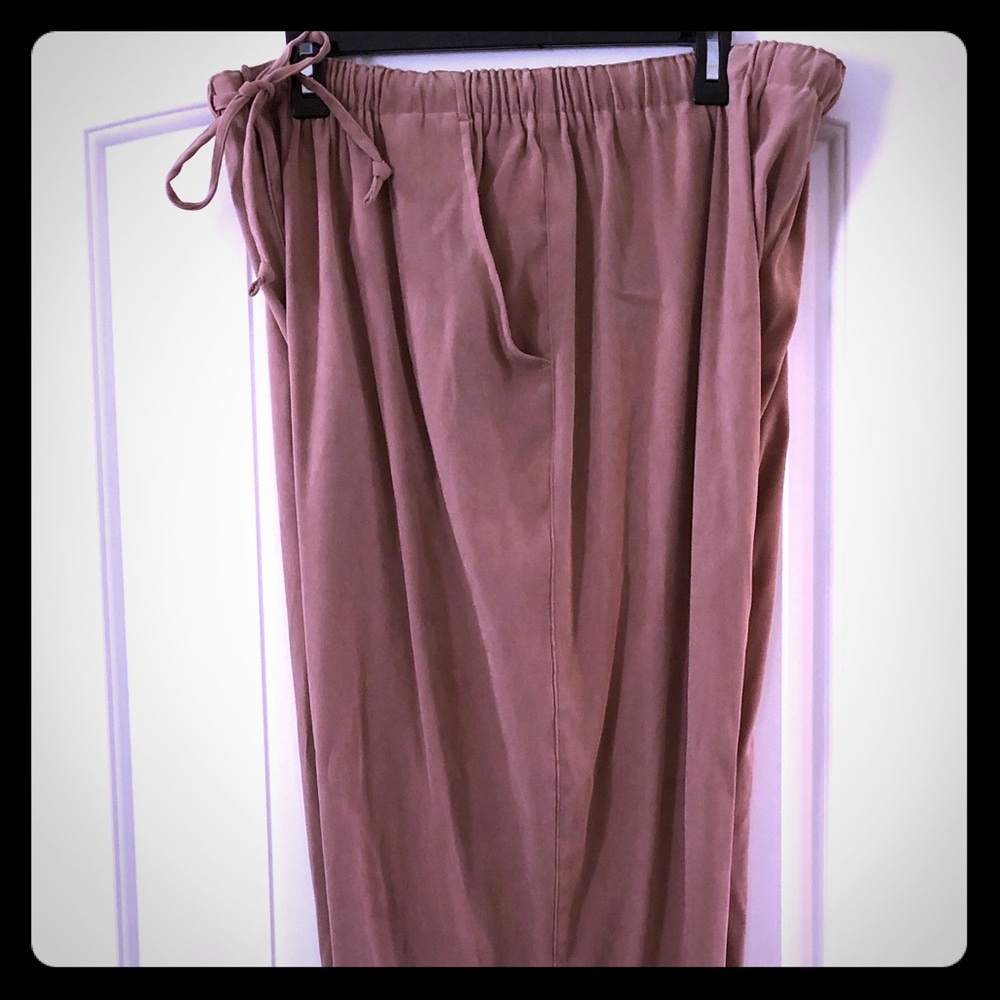 2/$10 Women’s dark tan pants, straight leg, 18/20W